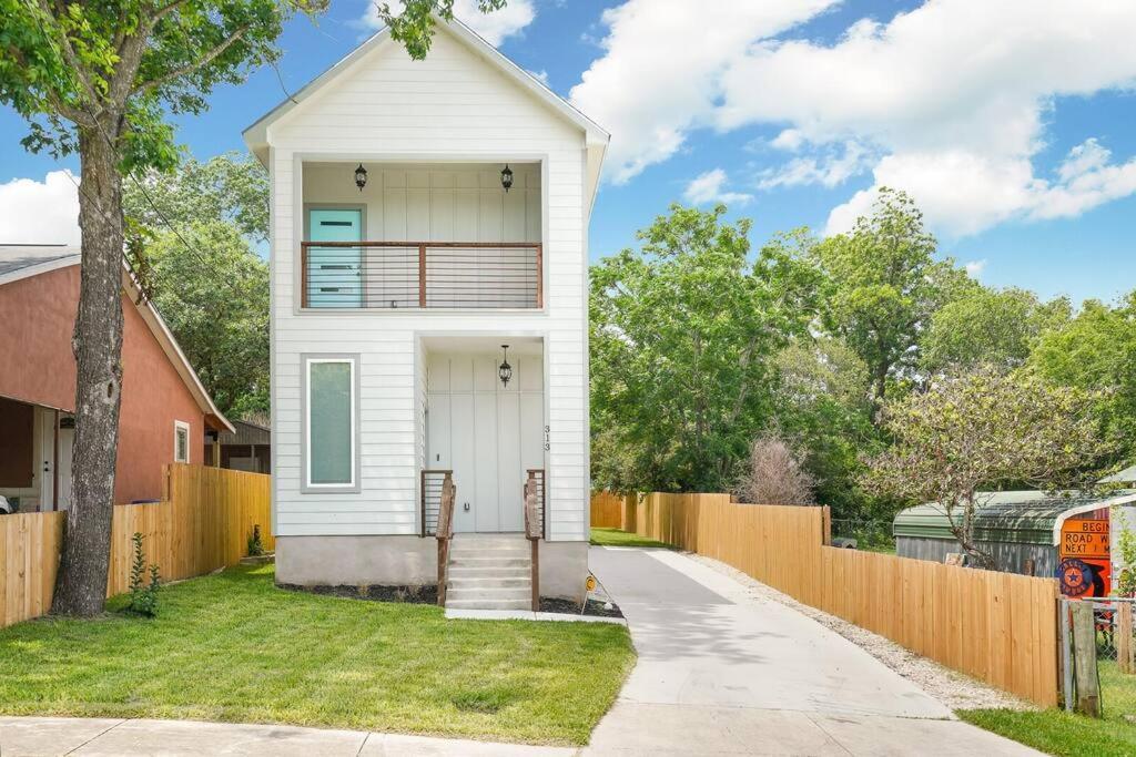 Spacious, Sleeps 6, St Phillips, King Bed San Antonio Exterior foto
